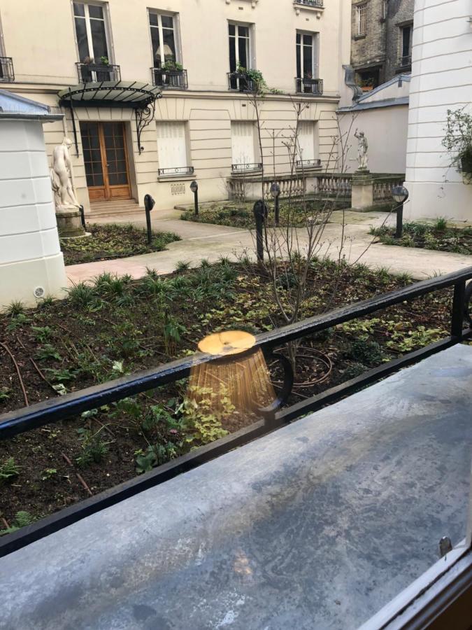 Appartement A Pres Du Pont Mirabeau Et Tour Eiffel *